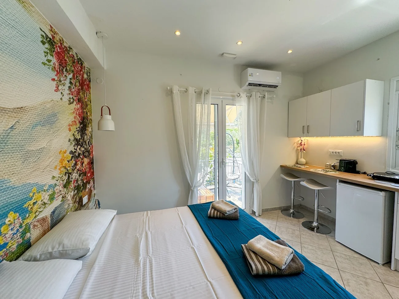 Bougainvillea Studio accommodation in Fiscardo Kefalonia