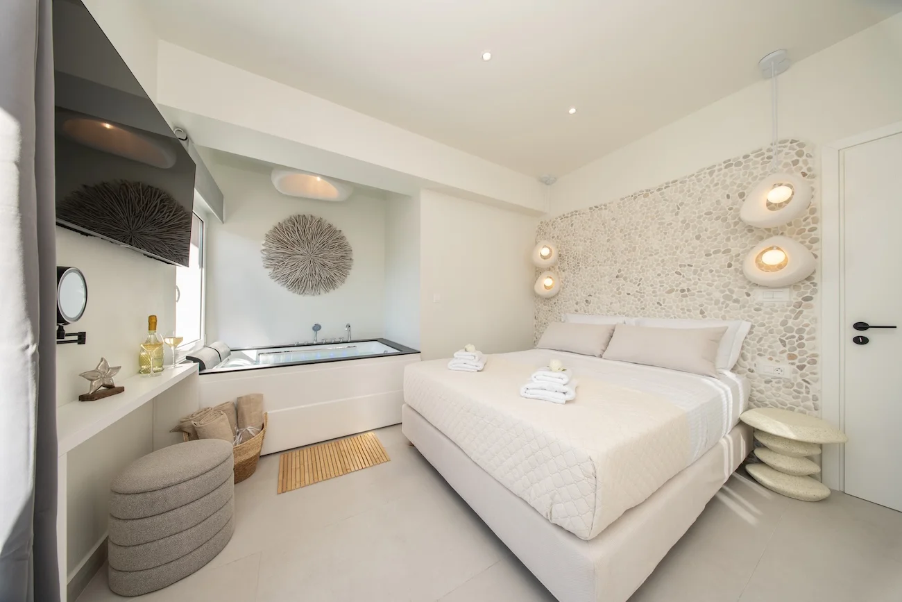Mare Lux Suite with private jacuzzi in Fiscardo Kefalonia